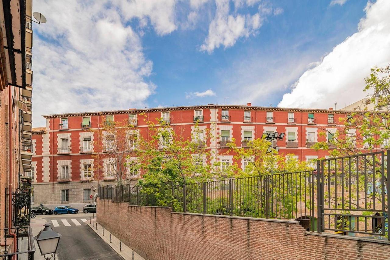 Apartment With Balconies In La Latina By Batuecas Madrid Eksteriør bilde